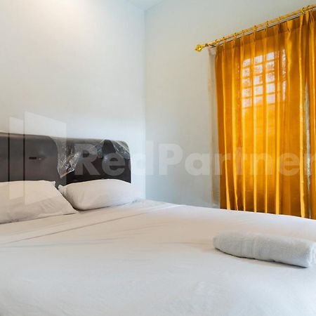 Teratai Guesthouse At Rs Adam Malik Medan Mitra Reddoorz エクステリア 写真